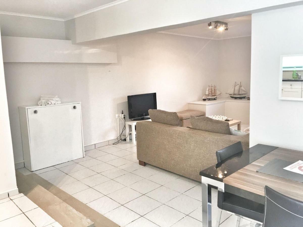 Renovated Apt 100M From Beach Wifi Ac Anavyssos Extérieur photo
